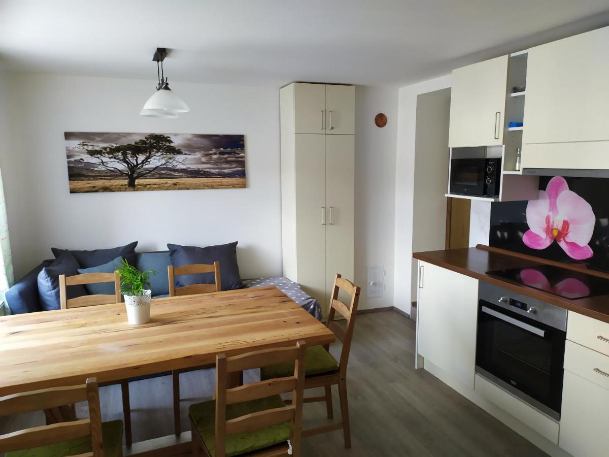 Apartmany De-Lu Blansko Esterno foto