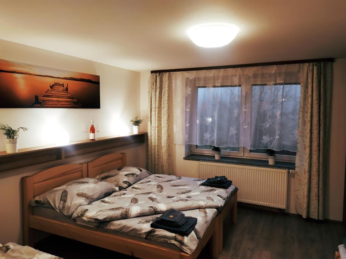 Apartmany De-Lu Blansko Esterno foto