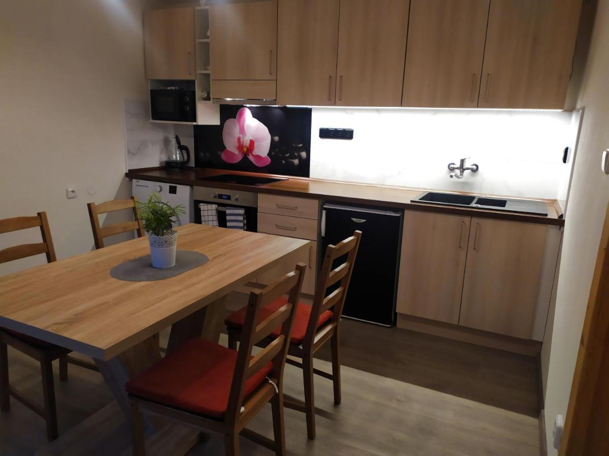 Apartmany De-Lu Blansko Esterno foto