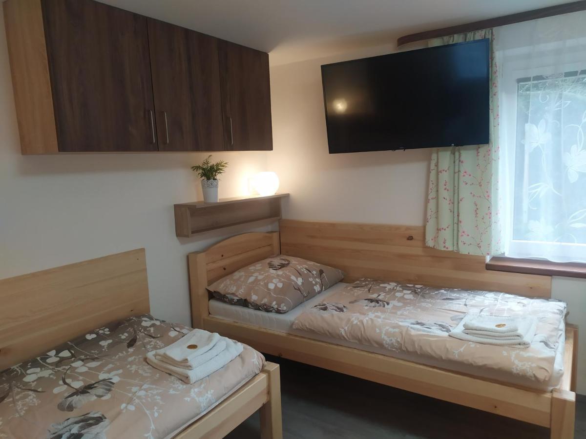 Apartmany De-Lu Blansko Esterno foto