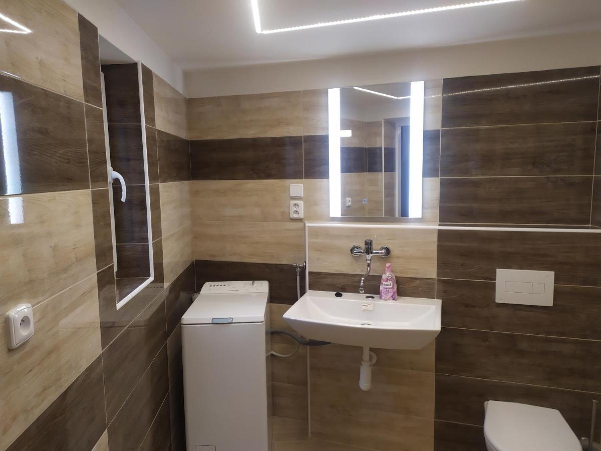 Apartmany De-Lu Blansko Esterno foto